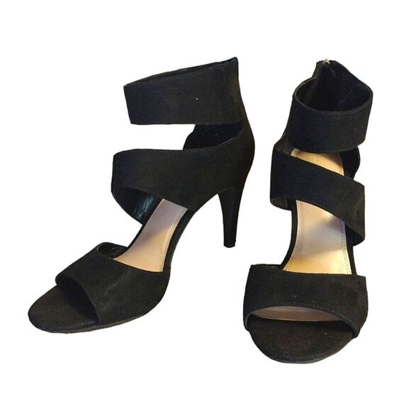 Kelly & Katie Black Vegan Suede Amari Back Zip Kitten Heels Size 9 - Picture 2 of 14